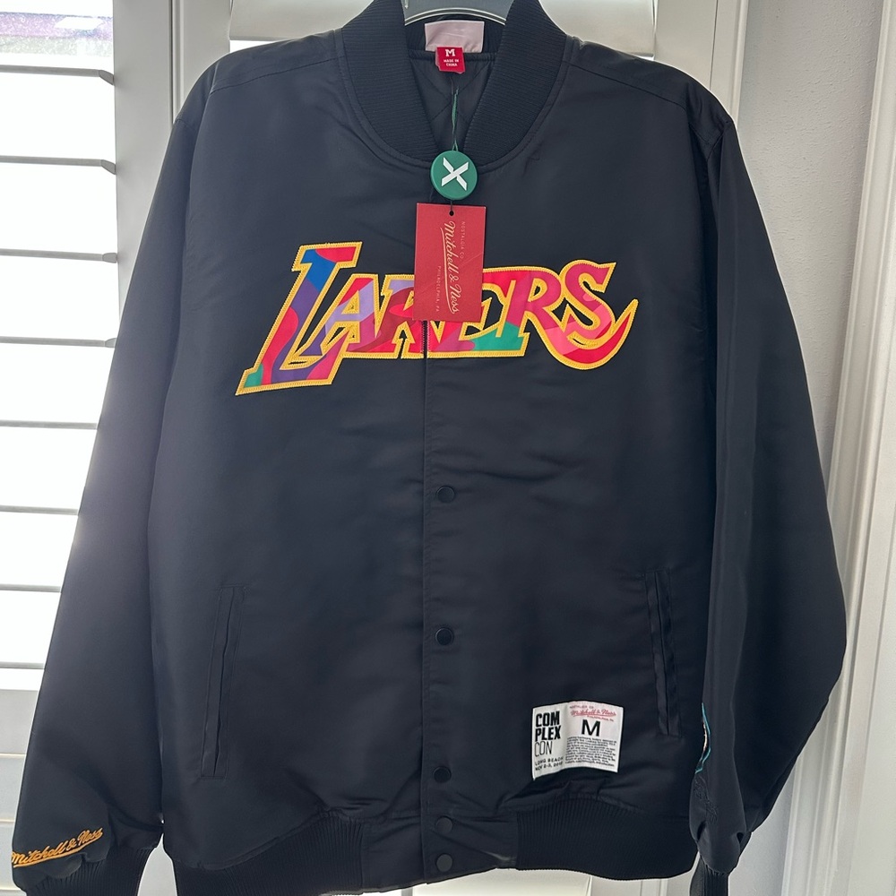 Lakers X Takashi Murakami ComplexCon Mitchell & Ness Satin Size M Jacket